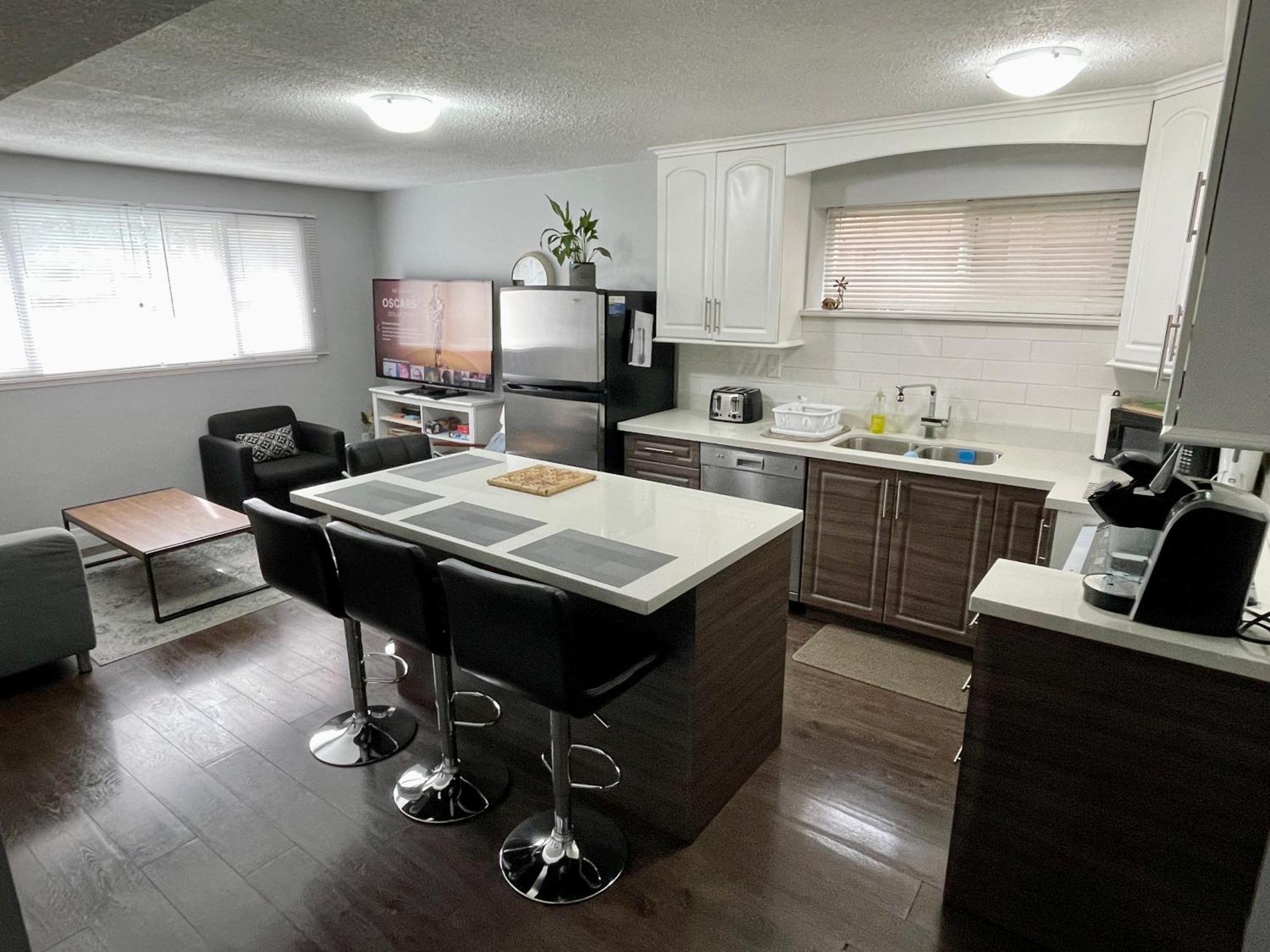 Suite Sunrise Vancouver Zewnętrze zdjęcie